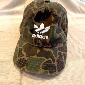 NWOT Adidas army camo adjustable cap